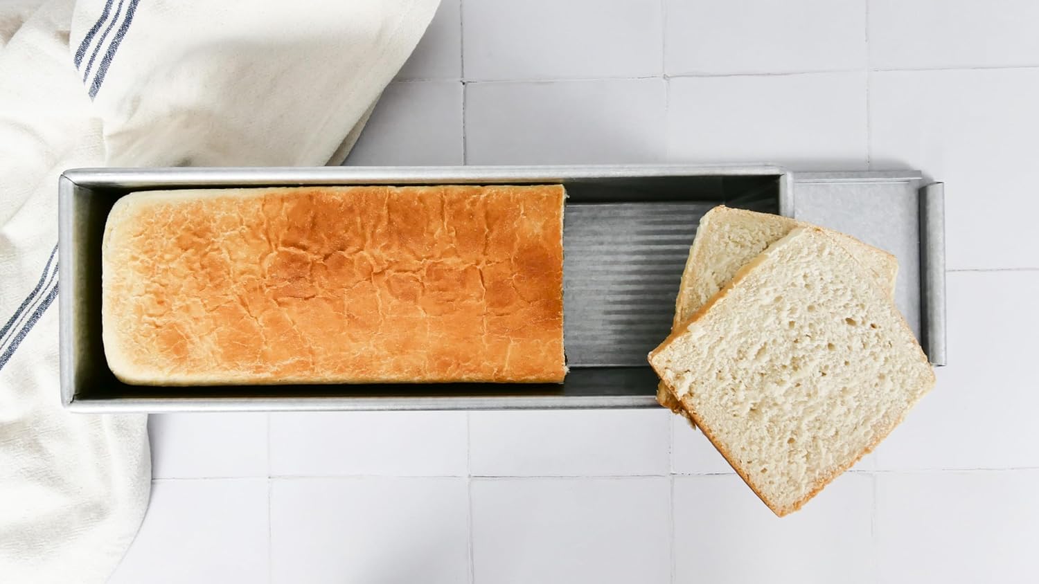Large Pullman Loaf Pan and Cover