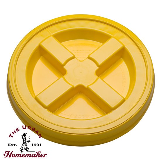 Gamma Seal or Twister Brand Lid 5.0 Yellow
