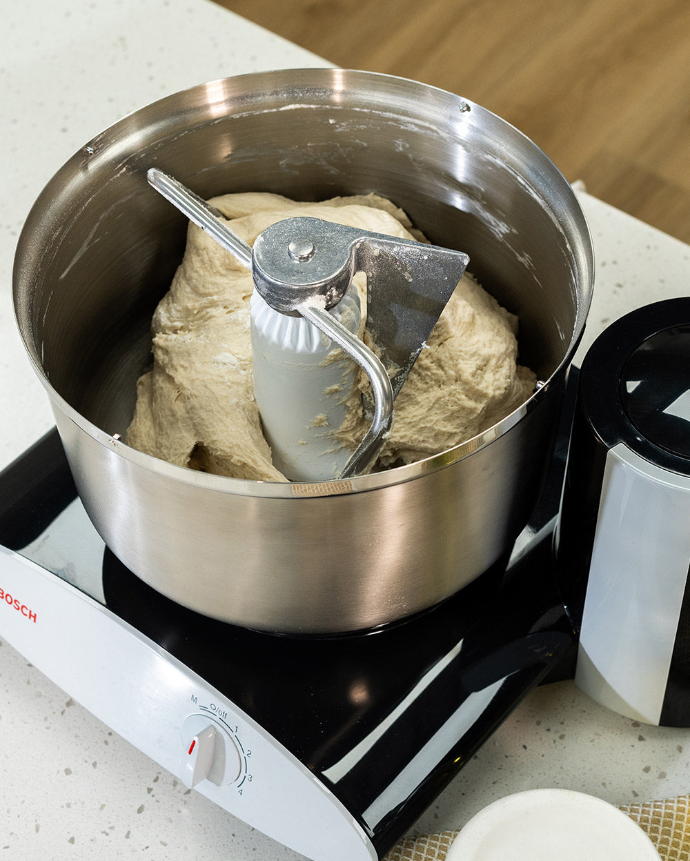 Bosch Universal Plus Mixer - Black