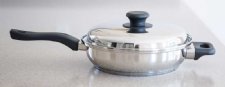 Vapo-Seal Large Skillet w/Cover